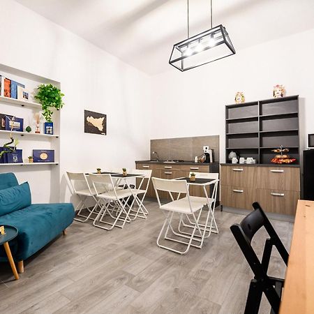 Il Cortile Degli Artisti Bed & Breakfast มาร์ซาลา ภายนอก รูปภาพ